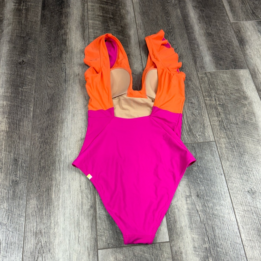 Summersalt Ruffle‎ Backflip One Piece - Picture 5 of 10